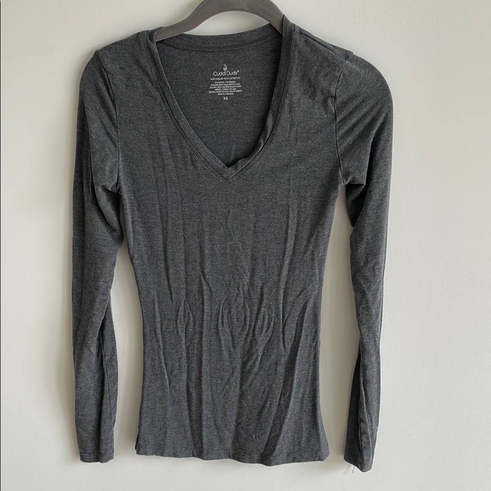 NWOT Cuddl Duds Gray Fitted Long Sleeve Tee
